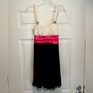 Speeckless homecoming dress, women’s size medium. Tie back